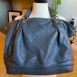 Large Mahina Louis Vuitton handbag